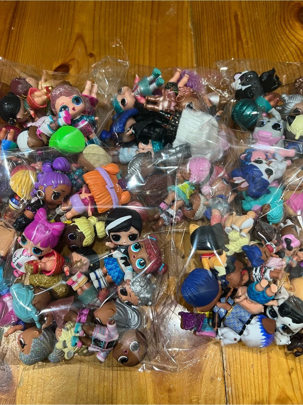 LOL Surprise Dolls Assorted Mini Figures - Mixed Colors HUGE LOT